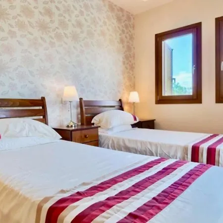 Cyprus Villa Minutes From The Beach, Paphos Villa 1190 Villa Kouklia