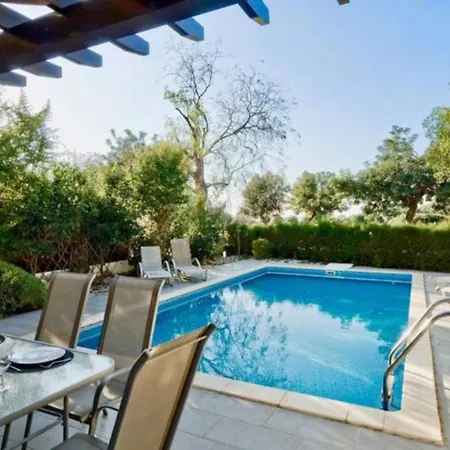 Cyprus Villa Minutes From The Beach, Paphos Villa 1190 *